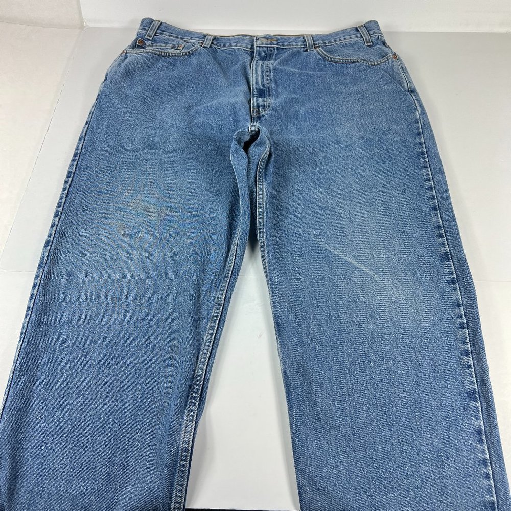 VTG Levi's Jeans Men 38 x 29* 550 Relaxed Fit Straight Leg Blue Fade Denim Pants